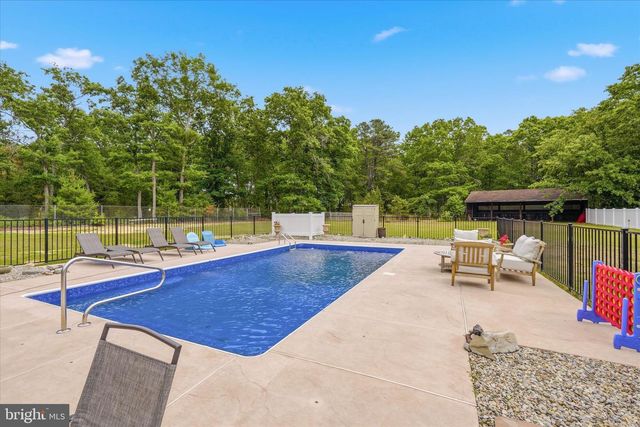 20 N CERVETTO RD, Little Egg Harbor Twp, NJ 08087