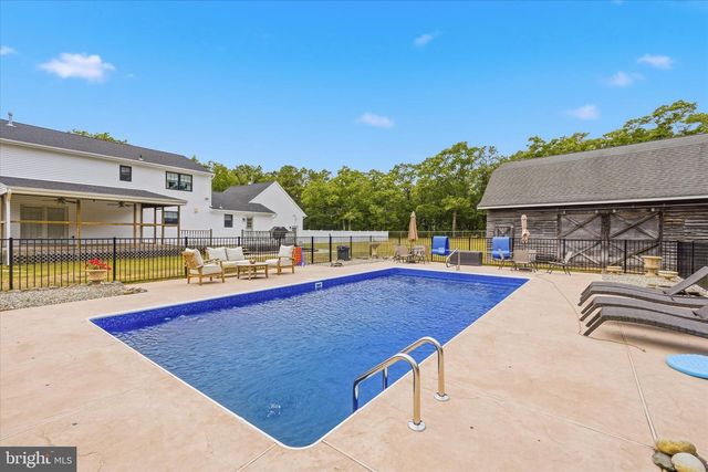 20 N CERVETTO RD, Little Egg Harbor Twp, NJ 08087