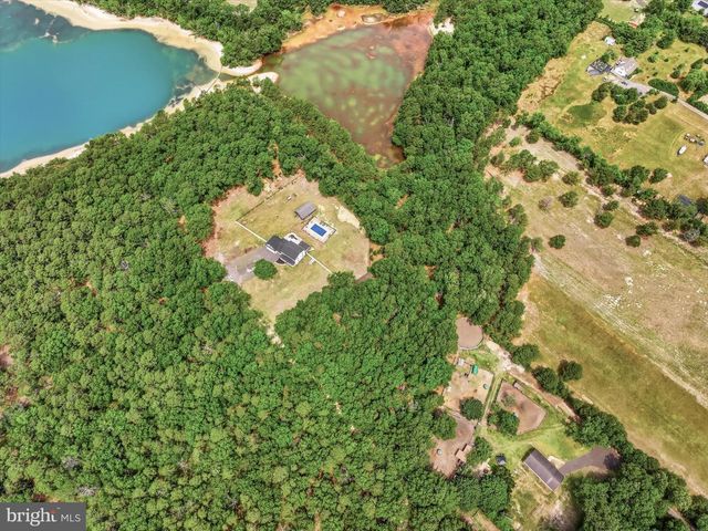 20 N CERVETTO RD, Little Egg Harbor Twp, NJ 08087
