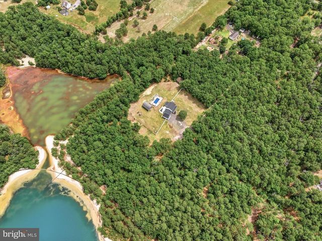 20 N CERVETTO RD, Little Egg Harbor Twp, NJ 08087