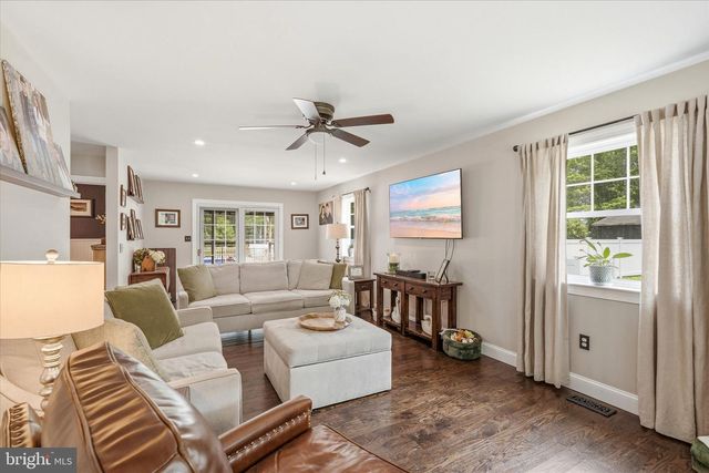 20 N CERVETTO RD, Little Egg Harbor Twp, NJ 08087