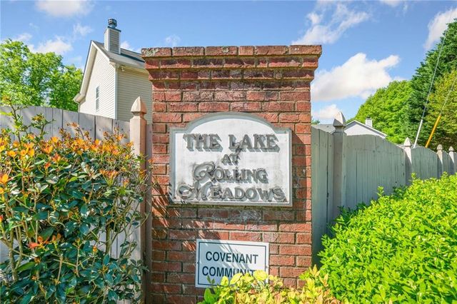823 Langley View Court, Loganville, GA 30052