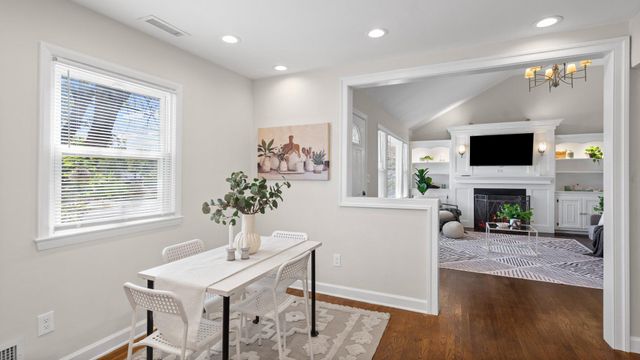 8930 PARLO RD, Baltimore, MD 21236