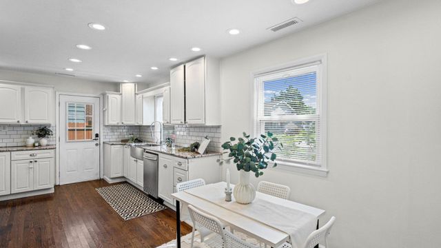 8930 PARLO RD, Baltimore, MD 21236