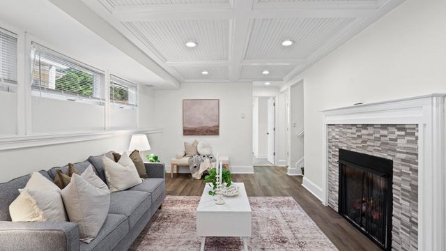 8930 PARLO RD, Baltimore, MD 21236