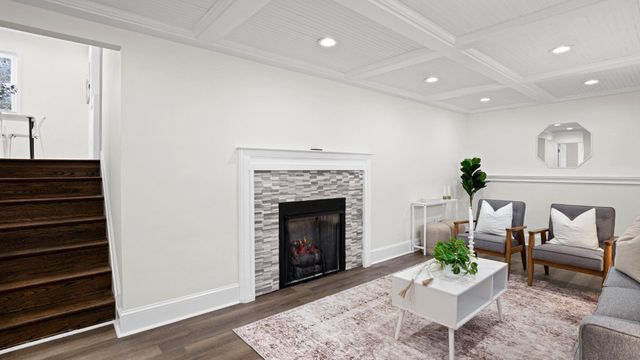 8930 PARLO RD, Baltimore, MD 21236