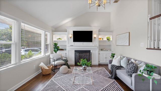 8930 PARLO RD, Baltimore, MD 21236