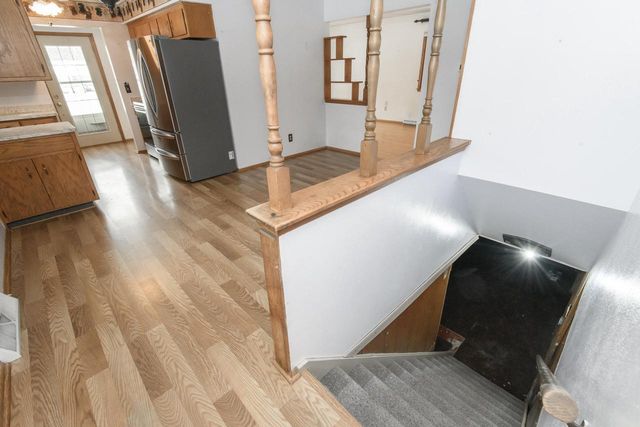 21401 W Woodland DRIVE, New Berlin, WI 53146