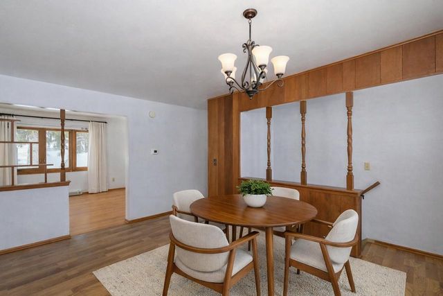 21401 W Woodland DRIVE, New Berlin, WI 53146