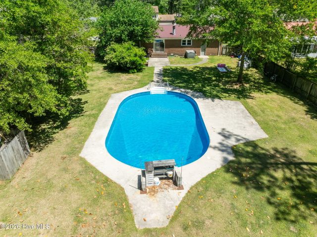 905 Winchester Road, Jacksonville, NC 28546