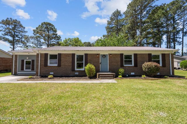 905 Winchester Road, Jacksonville, NC 28546