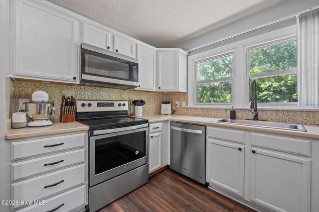 905 Winchester Road, Jacksonville, NC 28546