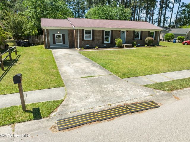 905 Winchester Road, Jacksonville, NC 28546