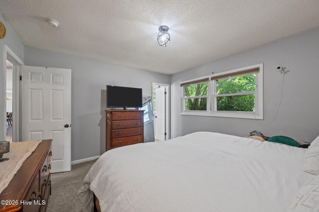 905 Winchester Road, Jacksonville, NC 28546