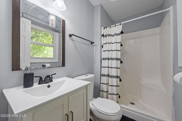 905 Winchester Road, Jacksonville, NC 28546