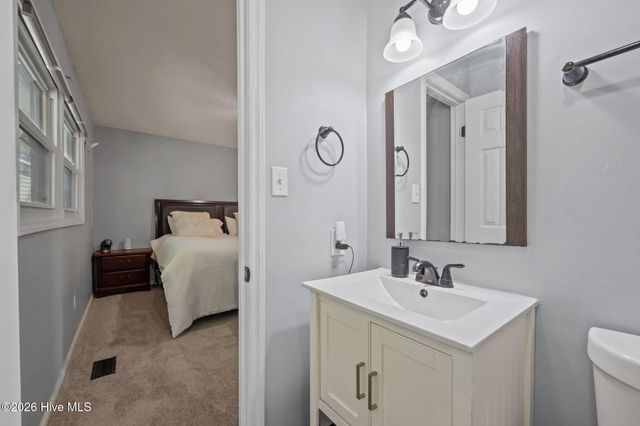 905 Winchester Road, Jacksonville, NC 28546