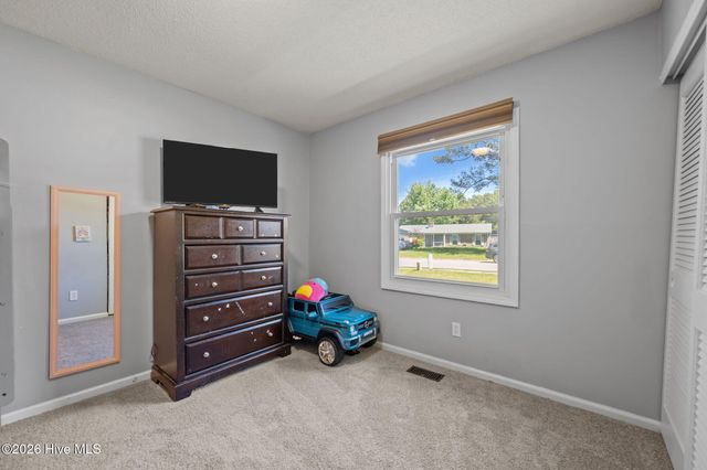 905 Winchester Road, Jacksonville, NC 28546