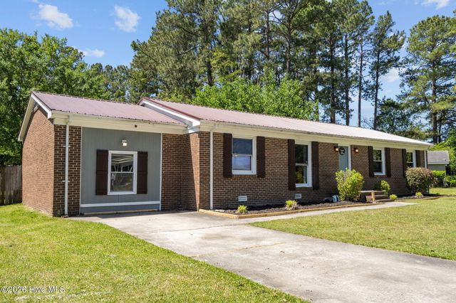 905 Winchester Road, Jacksonville, NC 28546