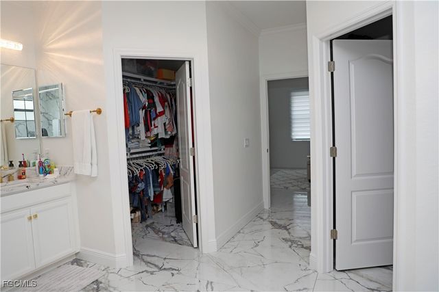 11888 Hickory Estate CIR, Fort Myers, FL 33913