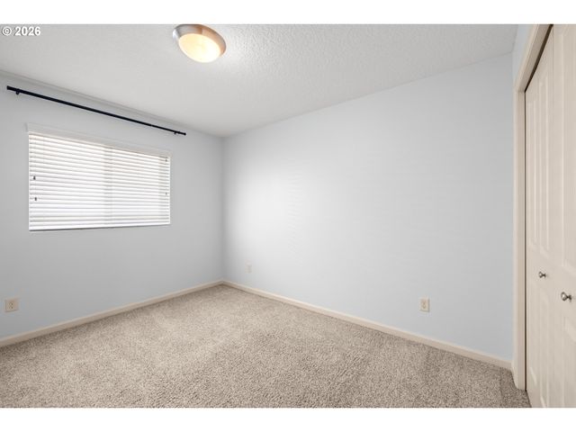 16197 Se JASPER Dr, Happy Valley, OR 97089