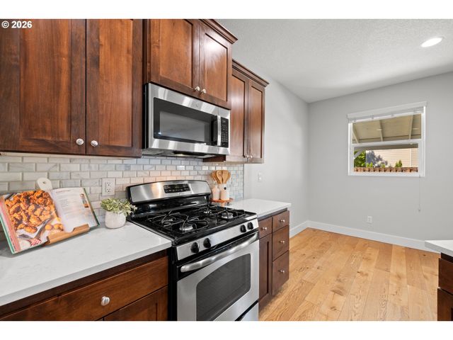 16197 Se JASPER Dr, Happy Valley, OR 97089