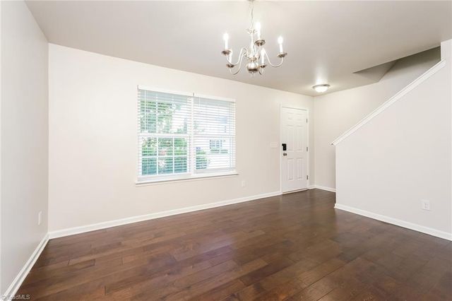 3960 Foliage Drive, Winston-salem, NC 27101