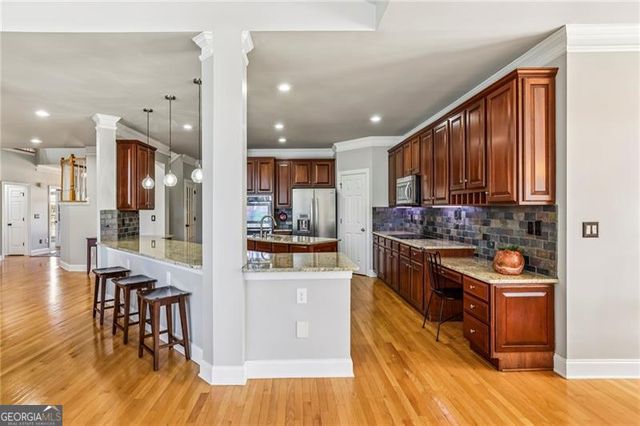 6540 Bridlewood Way, Suwanee, GA 30024