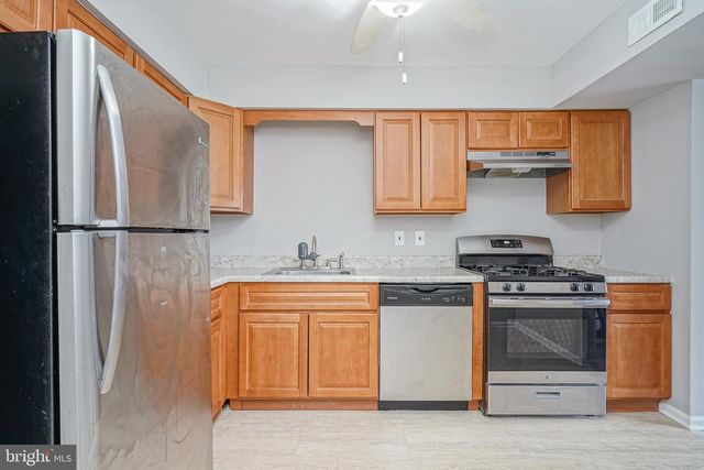 285 KNOLL DR, Blackwood, NJ 08012