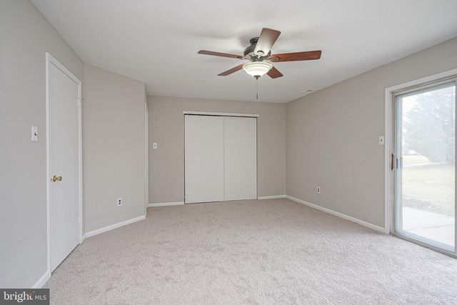 285 KNOLL DR, Blackwood, NJ 08012