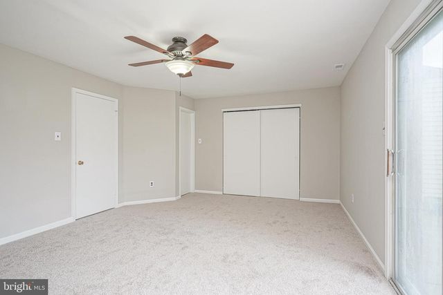 285 KNOLL DR, Blackwood, NJ 08012