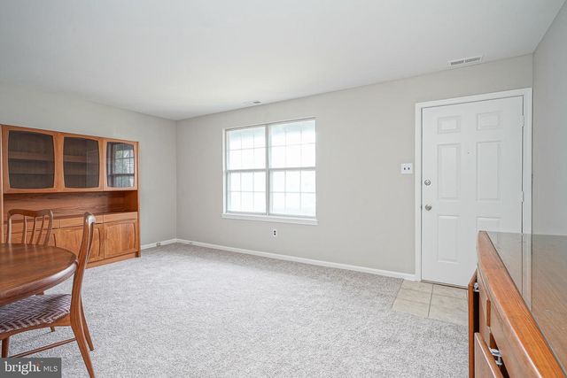 285 KNOLL DR, Blackwood, NJ 08012