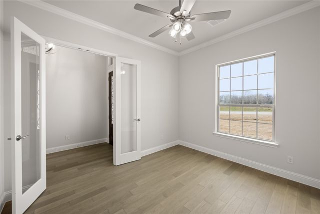 6013 Valley View Drive, Joshua, TX 76058