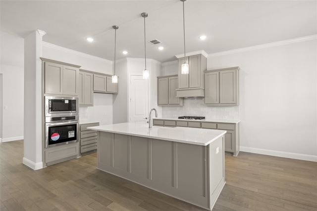 6013 Valley View Drive, Joshua, TX 76058