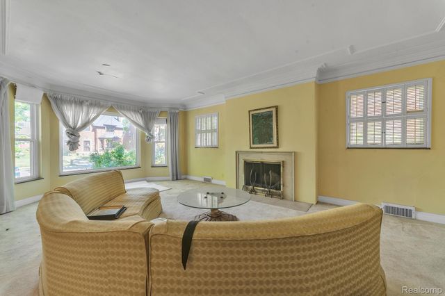 17371 Greenlawn Street, Detroit, MI 48221