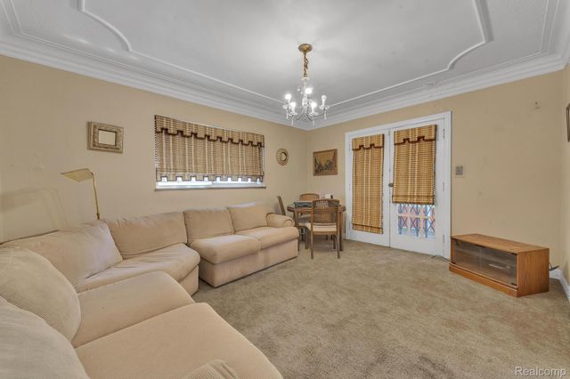 17371 Greenlawn Street, Detroit, MI 48221