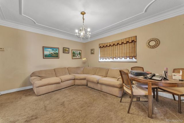 17371 Greenlawn Street, Detroit, MI 48221