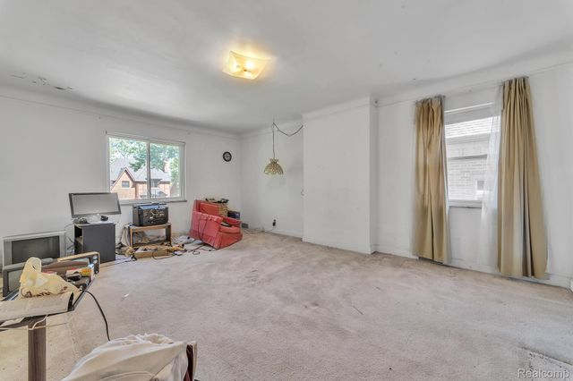 17371 Greenlawn Street, Detroit, MI 48221