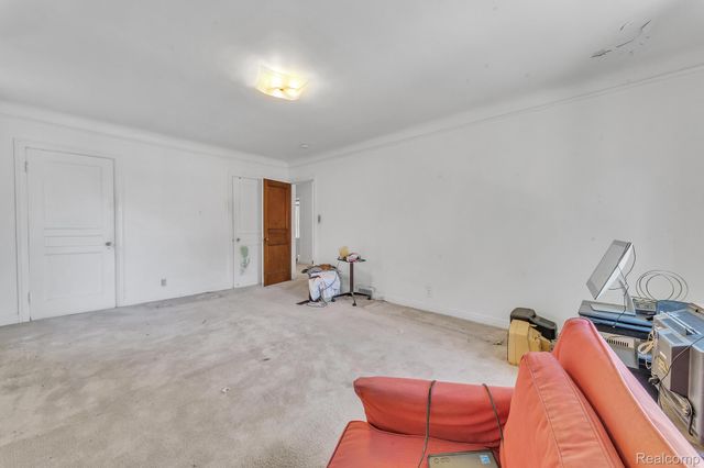 17371 Greenlawn Street, Detroit, MI 48221