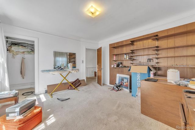 17371 Greenlawn Street, Detroit, MI 48221