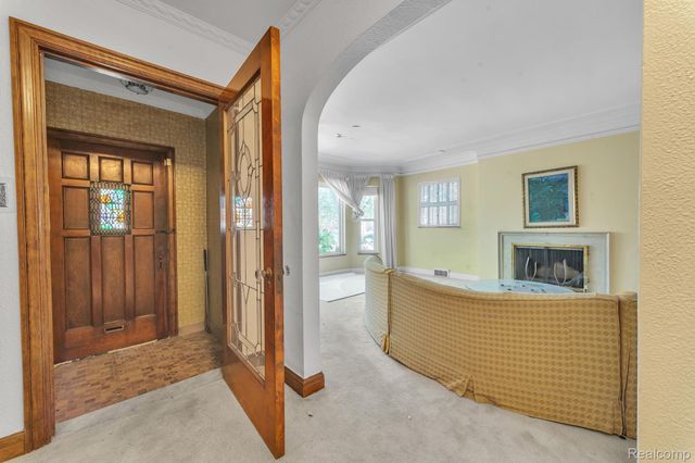 17371 Greenlawn Street, Detroit, MI 48221