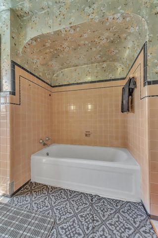 17371 Greenlawn Street, Detroit, MI 48221