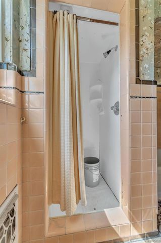 17371 Greenlawn Street, Detroit, MI 48221