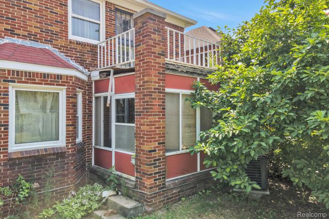 17371 Greenlawn Street, Detroit, MI 48221