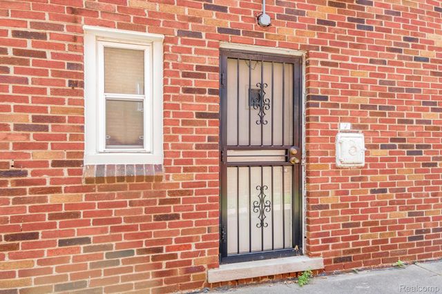 17371 Greenlawn Street, Detroit, MI 48221