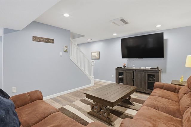 97 Carroll Hill Rd, Charlton, MA 01507