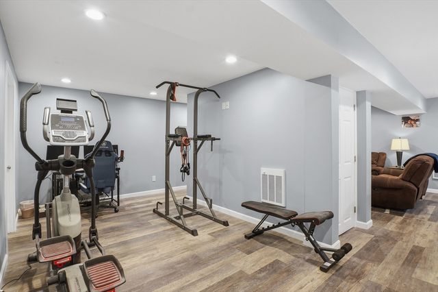97 Carroll Hill Rd, Charlton, MA 01507