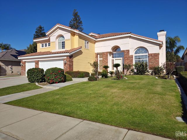 1508 Fieldspring Drive, Bakersfield, CA 93311
