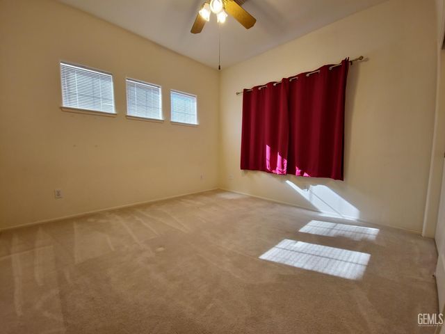 1508 Fieldspring Drive, Bakersfield, CA 93311