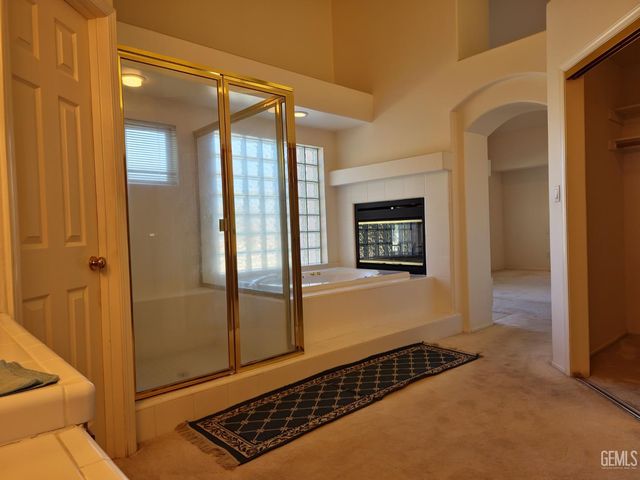 1508 Fieldspring Drive, Bakersfield, CA 93311