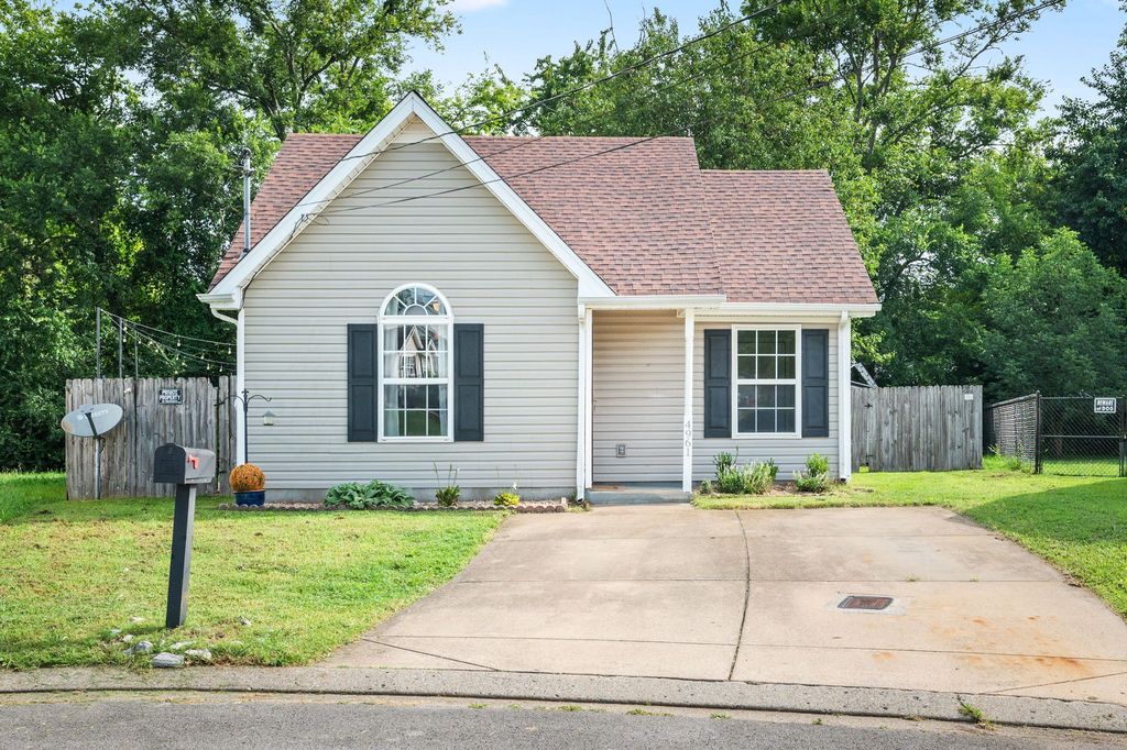 4961 Camborne Cir, Murfreesboro, TN 37129